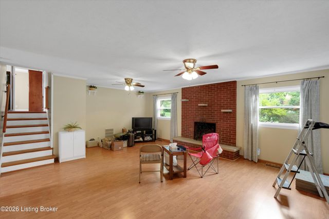 4011 Mamaroneck Rd, Louisville, KY 40218
