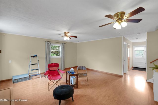 4011 Mamaroneck Rd, Louisville, KY 40218