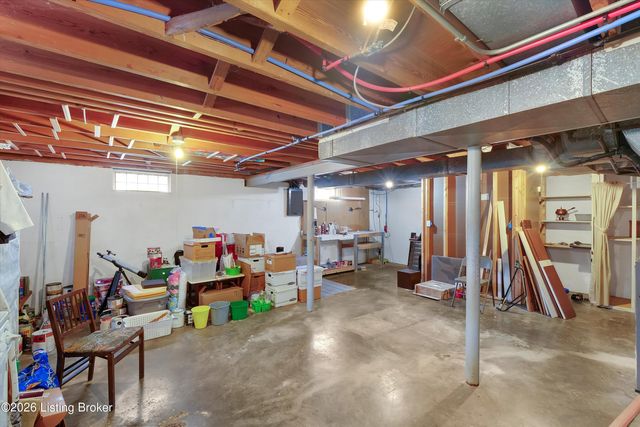 4011 Mamaroneck Rd, Louisville, KY 40218