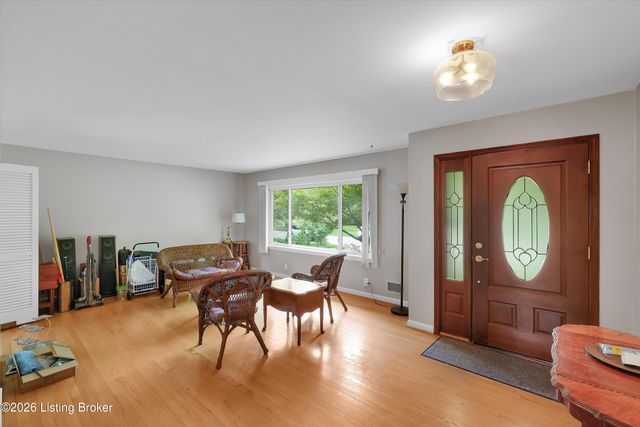 4011 Mamaroneck Rd, Louisville, KY 40218