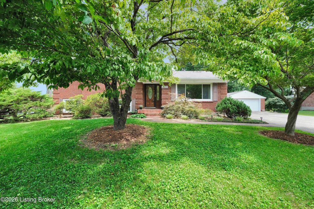 4011 Mamaroneck Rd, Louisville, KY 40218