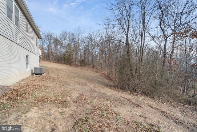 200 MILE RIDGE ESTS, Strasburg, VA 22641