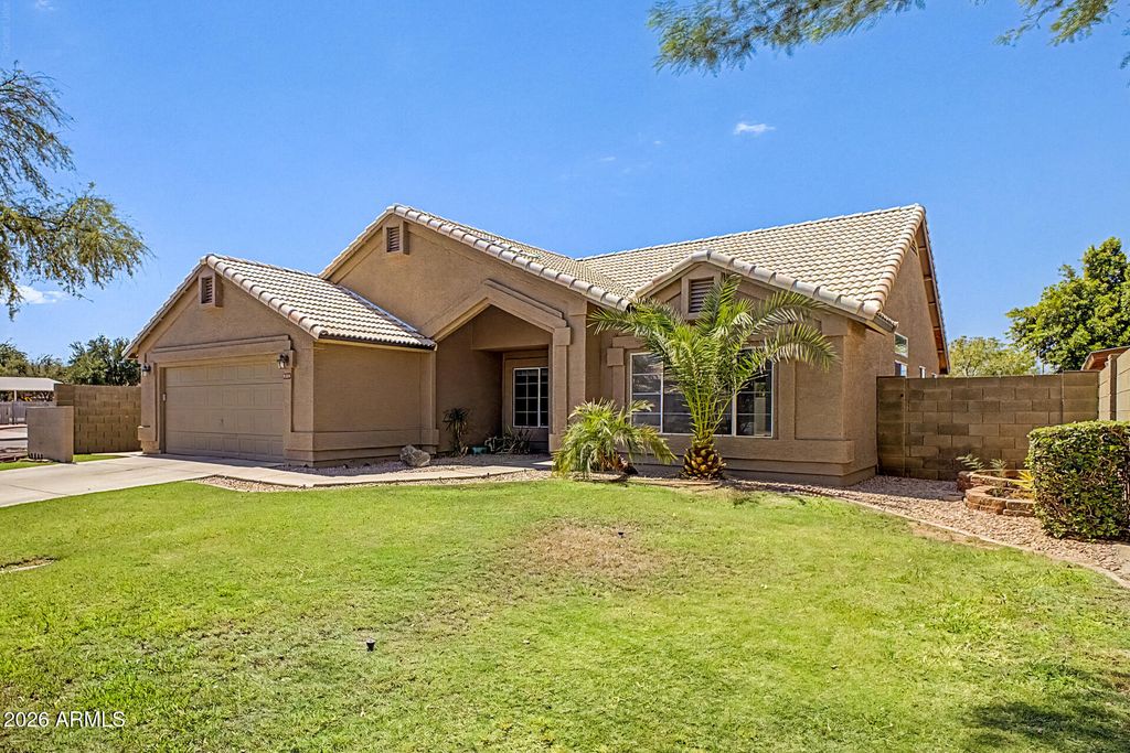 1138 N PHEASANT Drive, Gilbert, AZ 85234 — photo 2