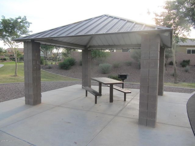 2630 E GILLCREST Road, Gilbert, AZ 85298