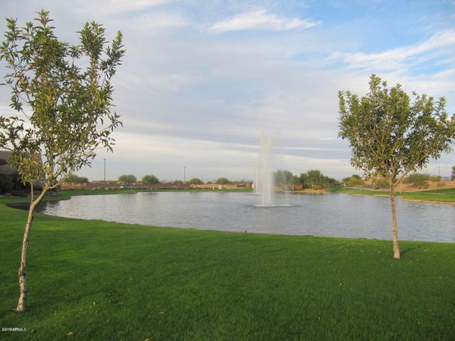 2630 E GILLCREST Road, Gilbert, AZ 85298