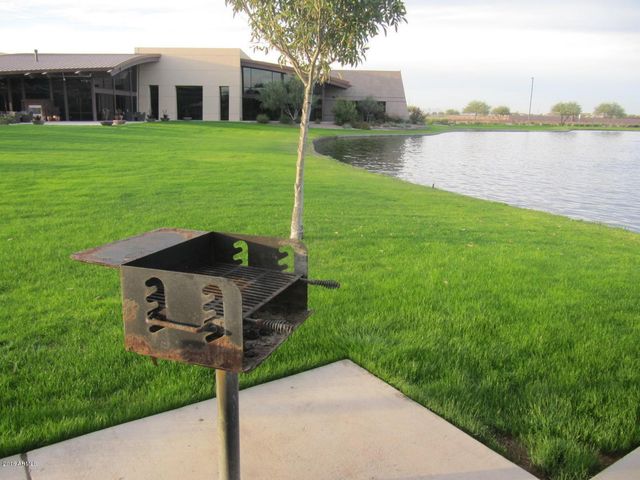 2630 E GILLCREST Road, Gilbert, AZ 85298