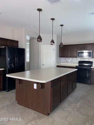 2630 E GILLCREST Road, Gilbert, AZ 85298