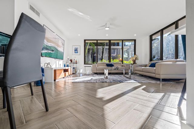 1578 S Ocean Lane 114, Fort Lauderdale, FL 33316