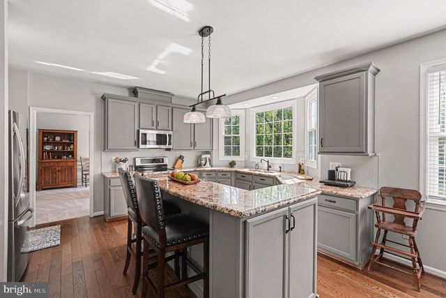 11214 STONEBROOK DR, Manassas, VA 20112