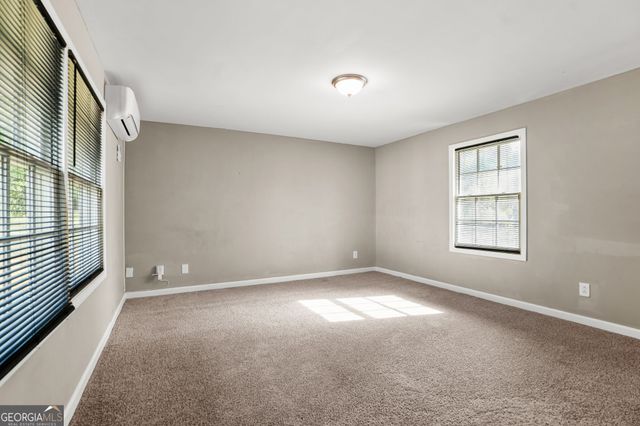 1036 Hillyer Avenue, Macon, GA 31204