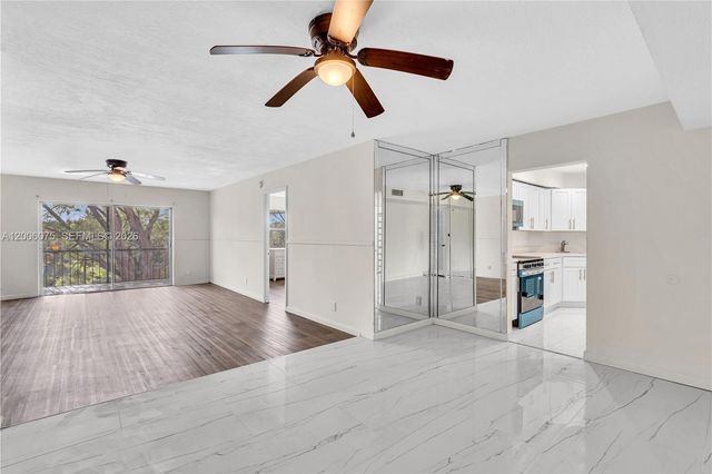 3360 Spanish Moss Ter 305, Lauderhill, FL 33319