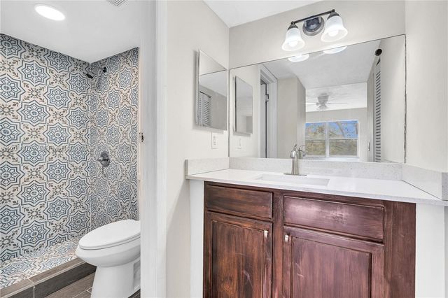 3360 Spanish Moss Ter 305, Lauderhill, FL 33319