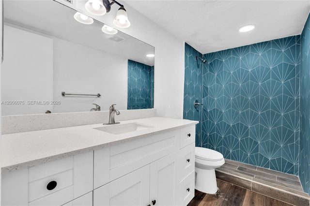 3360 Spanish Moss Ter 305, Lauderhill, FL 33319