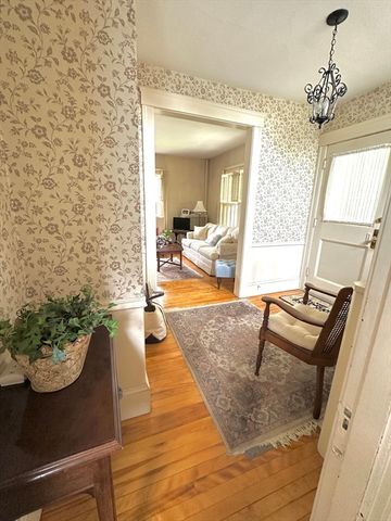 169 Whitmarsh Ave, Worcester, MA 01606