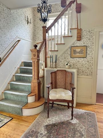 169 Whitmarsh Ave, Worcester, MA 01606