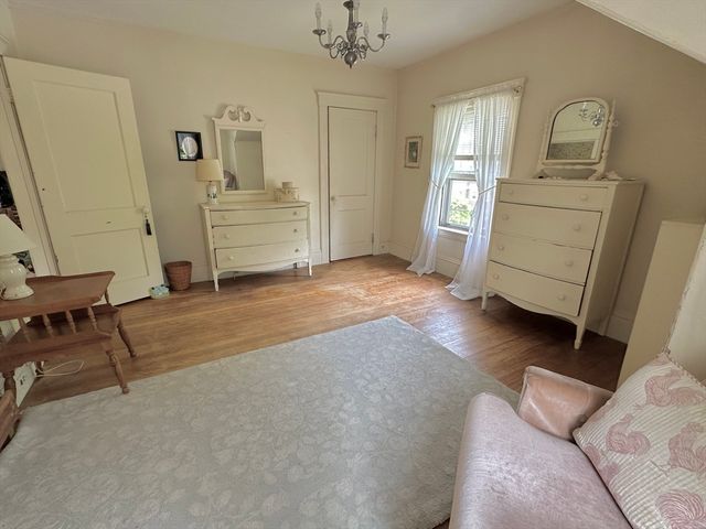 169 Whitmarsh Ave, Worcester, MA 01606