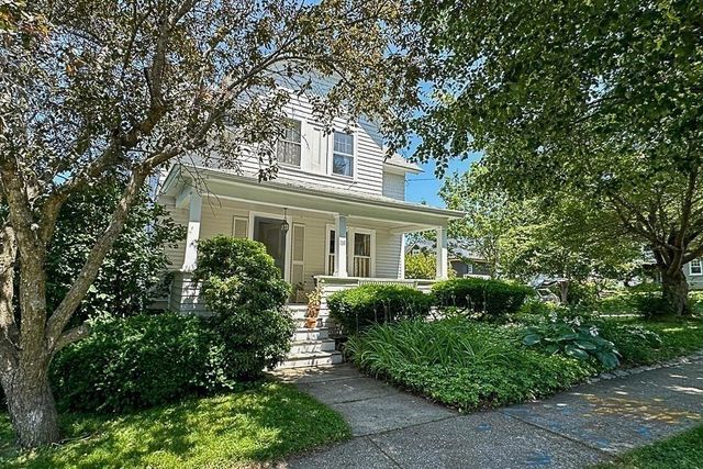 169 Whitmarsh Ave, Worcester, MA 01606