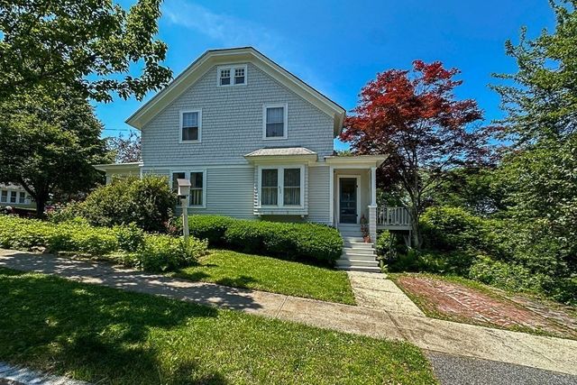 169 Whitmarsh Ave, Worcester, MA 01606