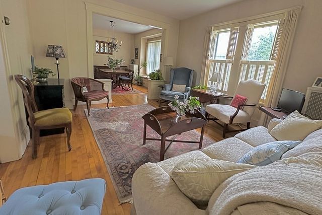 169 Whitmarsh Ave, Worcester, MA 01606