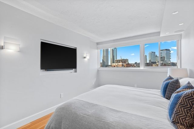 63 Atlantic Ave 9B, Boston, MA 02110