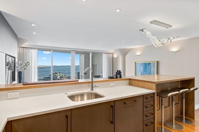 63 Atlantic Ave 9B, Boston, MA 02110