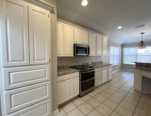 10204 Star Fish Street, Fort Worth, TX 76244