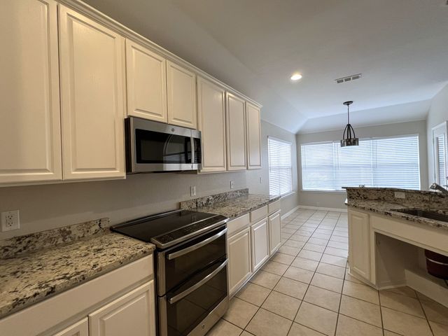 10204 Star Fish Street, Fort Worth, TX 76244
