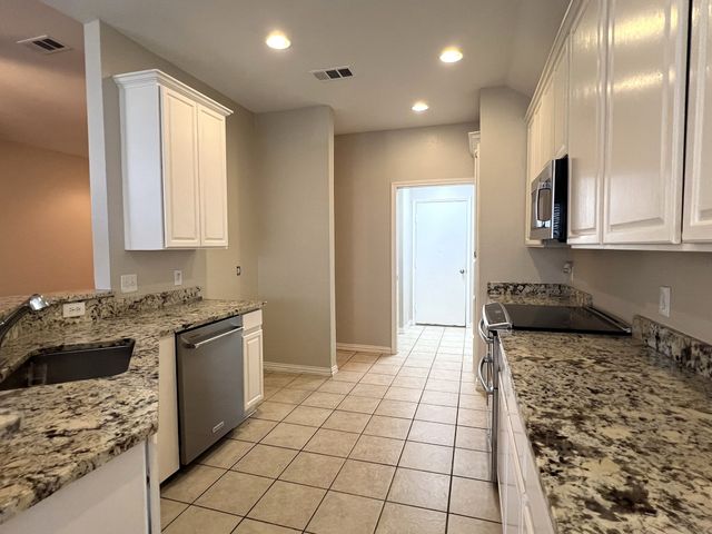 10204 Star Fish Street, Fort Worth, TX 76244