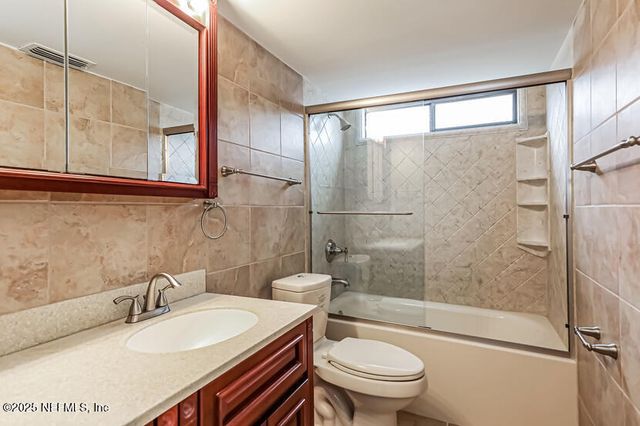 2607 SANDY HOLLOW Drive, Middleburg, FL 32068