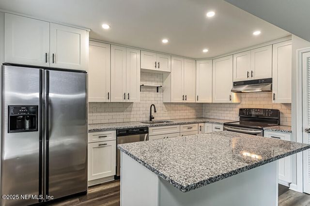 2607 SANDY HOLLOW Drive, Middleburg, FL 32068