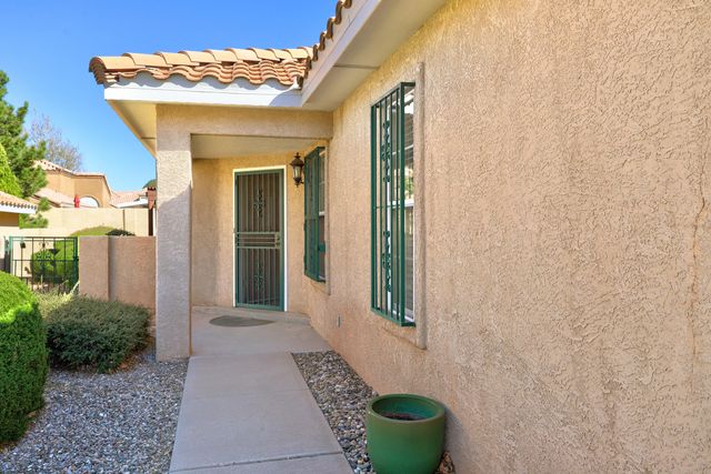 1211 Blue Quail Road NE, Albuquerque, NM 87112