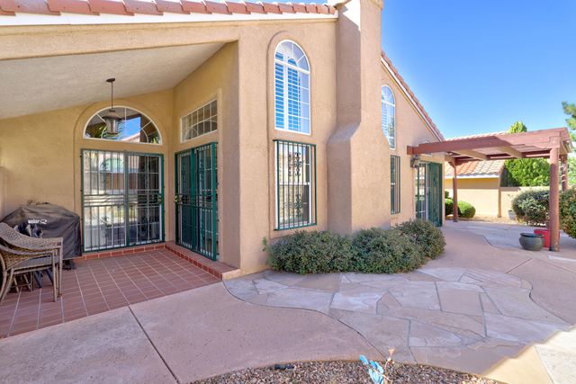 1211 Blue Quail Road NE, Albuquerque, NM 87112