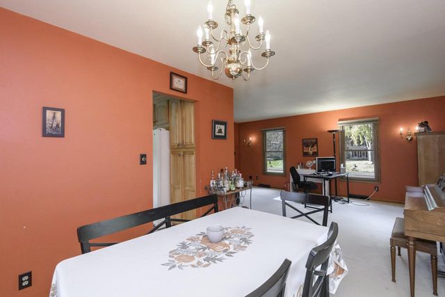 W327S6938 Ashton WAY, Mukwonago, WI 53149