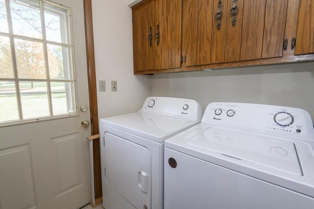 W327S6938 Ashton WAY, Mukwonago, WI 53149