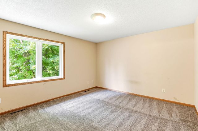 8181 Ravenrock Road, Rockford, MN 55373