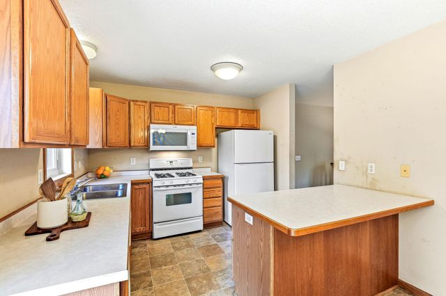 8181 Ravenrock Road, Rockford, MN 55373