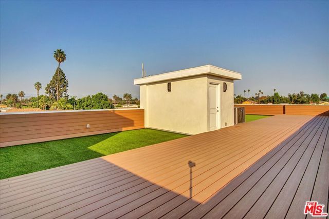 2419 S Cochran Avenue, Los Angeles, CA 90016