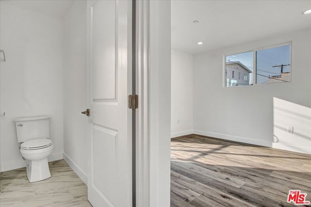 2419 S Cochran Avenue, Los Angeles, CA 90016