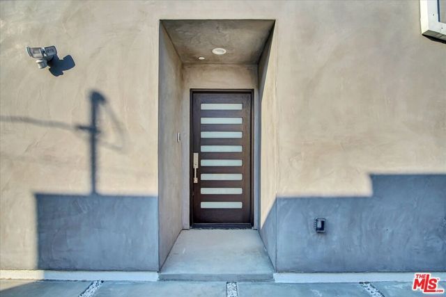 2419 S Cochran Avenue, Los Angeles, CA 90016