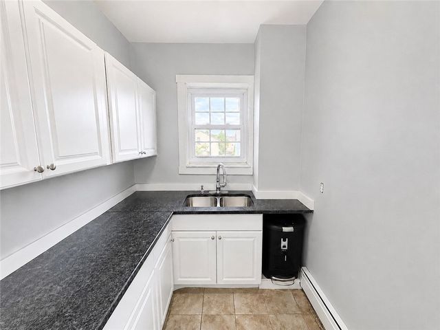 74 Sutton Street 3, Providence, RI 02903