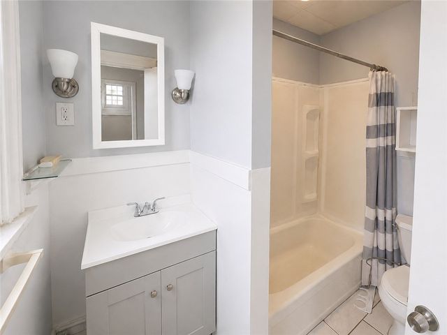 74 Sutton Street 3, Providence, RI 02903
