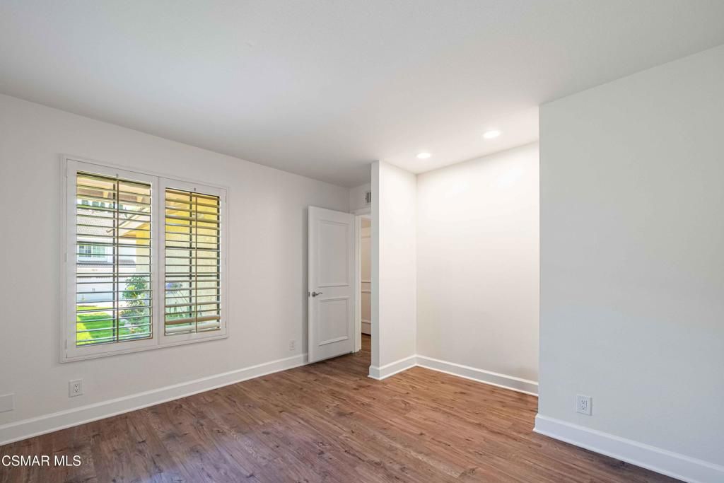 Image 25 of property listing at 27555 Freetown Lane, Agoura Hills, CA 91301