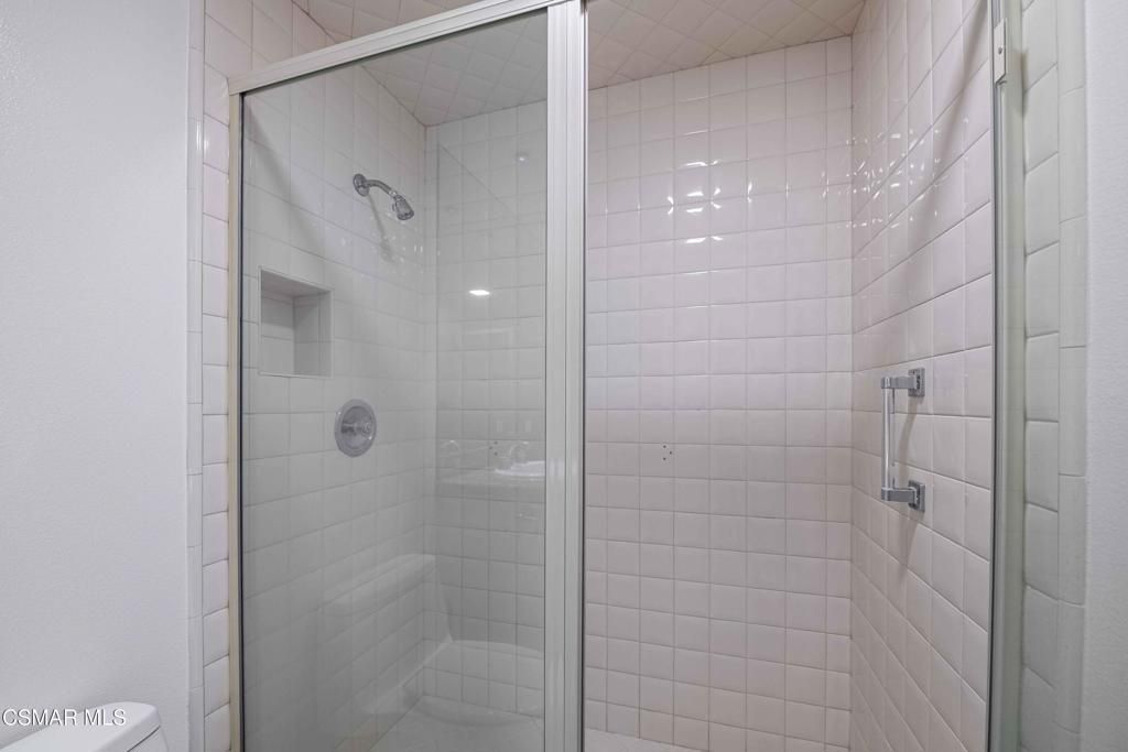 Image 30 of property listing at 27555 Freetown Lane, Agoura Hills, CA 91301