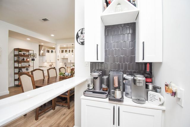 624 N Eldridge Parkway 12, Houston, TX 77079