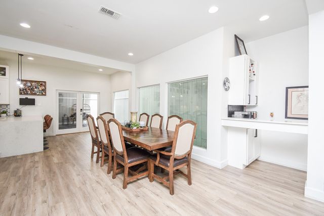 624 N Eldridge Parkway 12, Houston, TX 77079