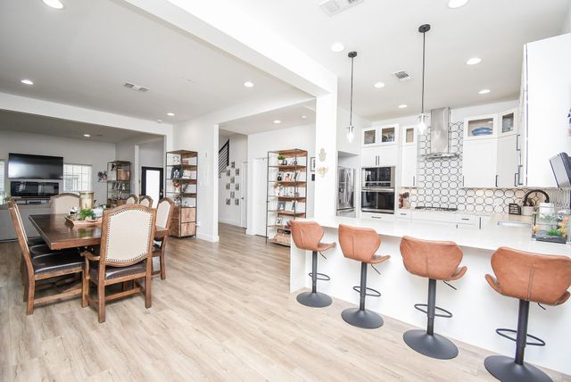 624 N Eldridge Parkway 12, Houston, TX 77079