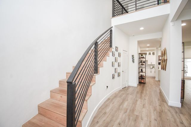624 N Eldridge Parkway 12, Houston, TX 77079