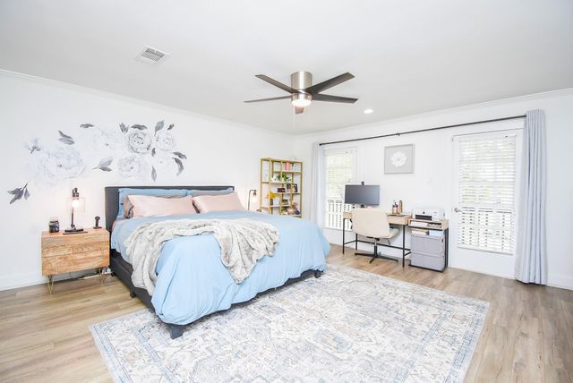 624 N Eldridge Parkway 12, Houston, TX 77079