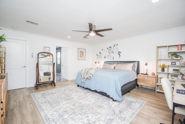 624 N Eldridge Parkway 12, Houston, TX 77079