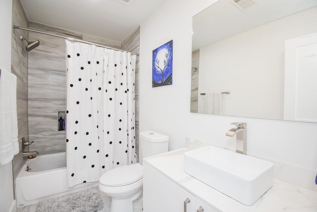 624 N Eldridge Parkway 12, Houston, TX 77079